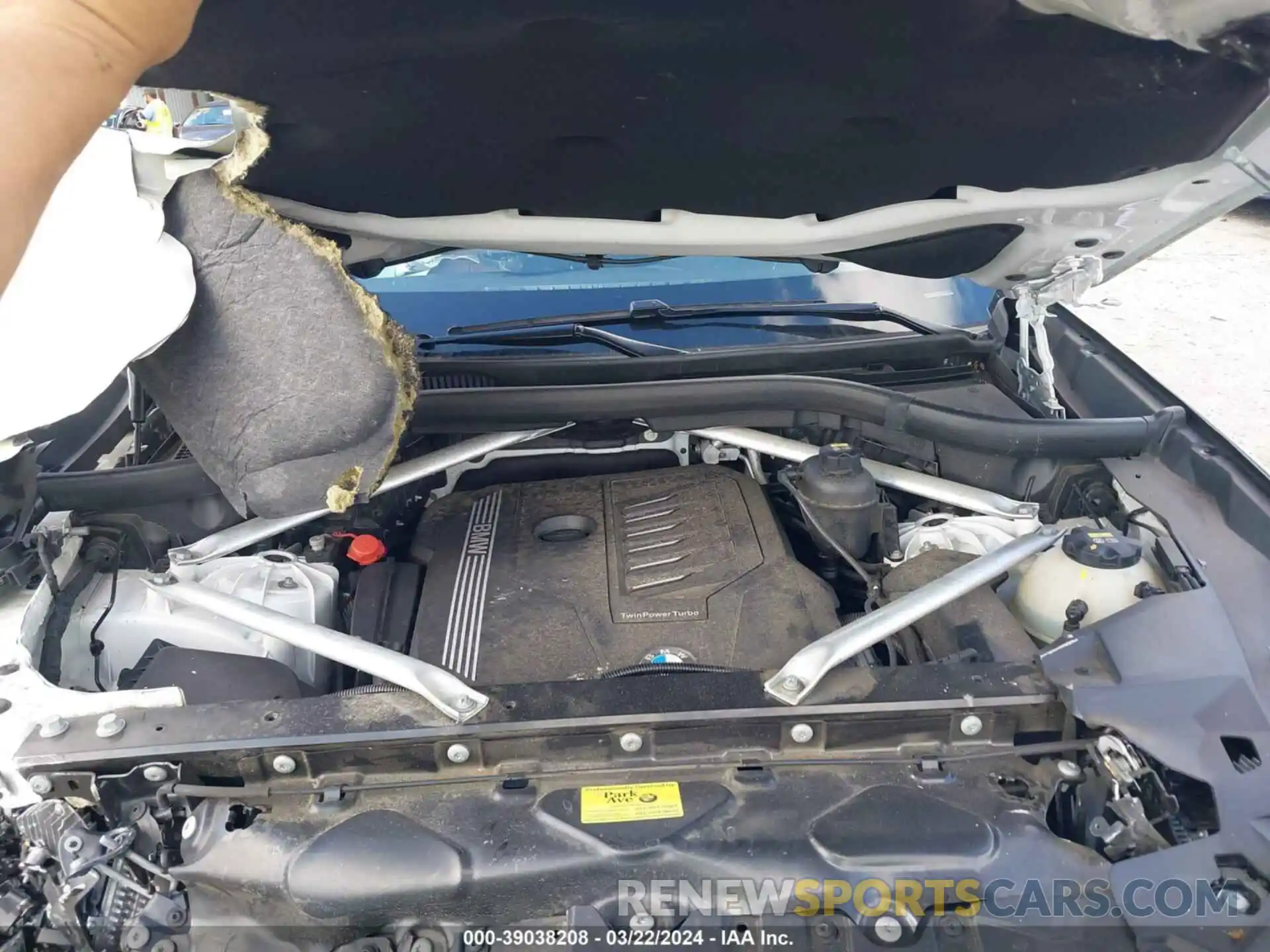 10 Photograph of a damaged car 5UXCR6C54KLK83127 BMW X5 2019