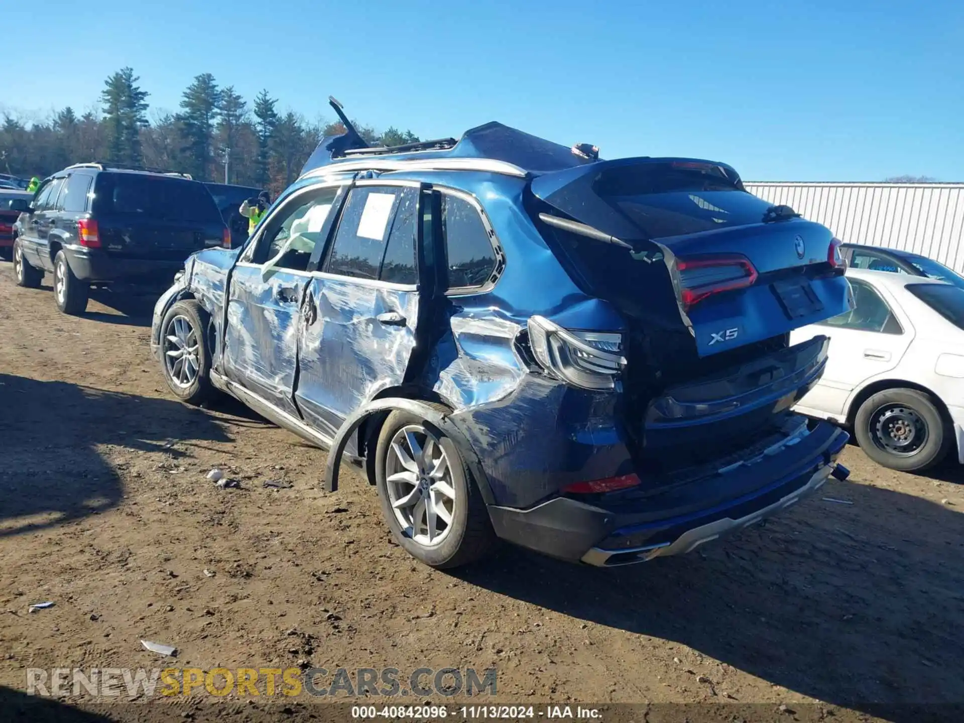 3 Photograph of a damaged car 5UXCR6C54KLL00752 BMW X5 2019