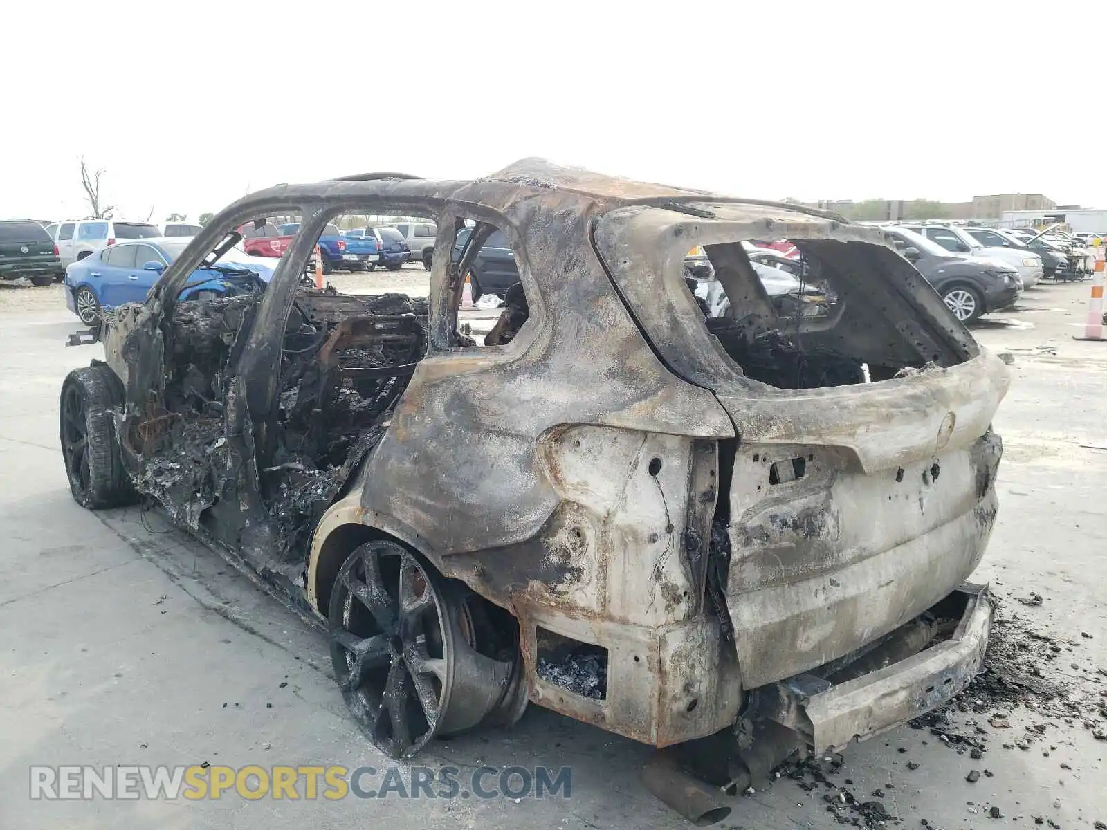 3 Photograph of a damaged car 5UXCR6C54KLL07443 BMW X5 2019