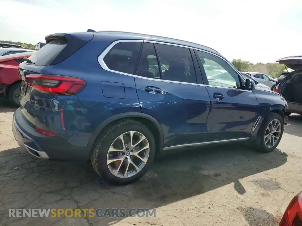 3 Photograph of a damaged car 5UXCR6C54KLL10598 BMW X5 2019