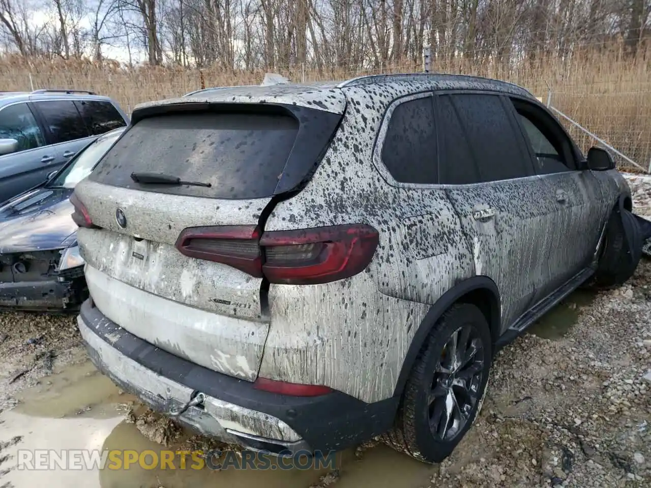 3 Photograph of a damaged car 5UXCR6C54KLL10861 BMW X5 2019