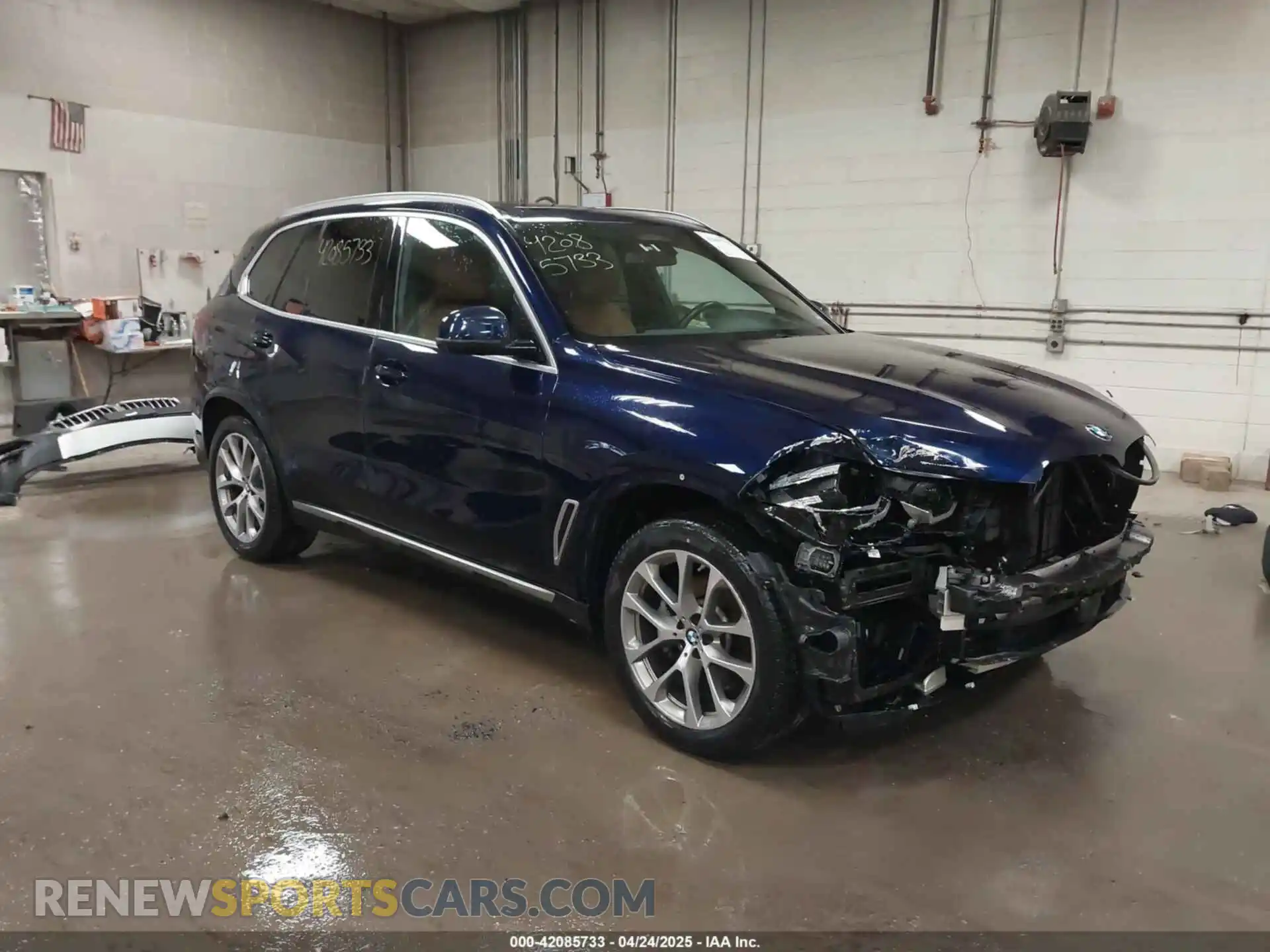 1 Photograph of a damaged car 5UXCR6C54KLL37672 BMW X5 2019