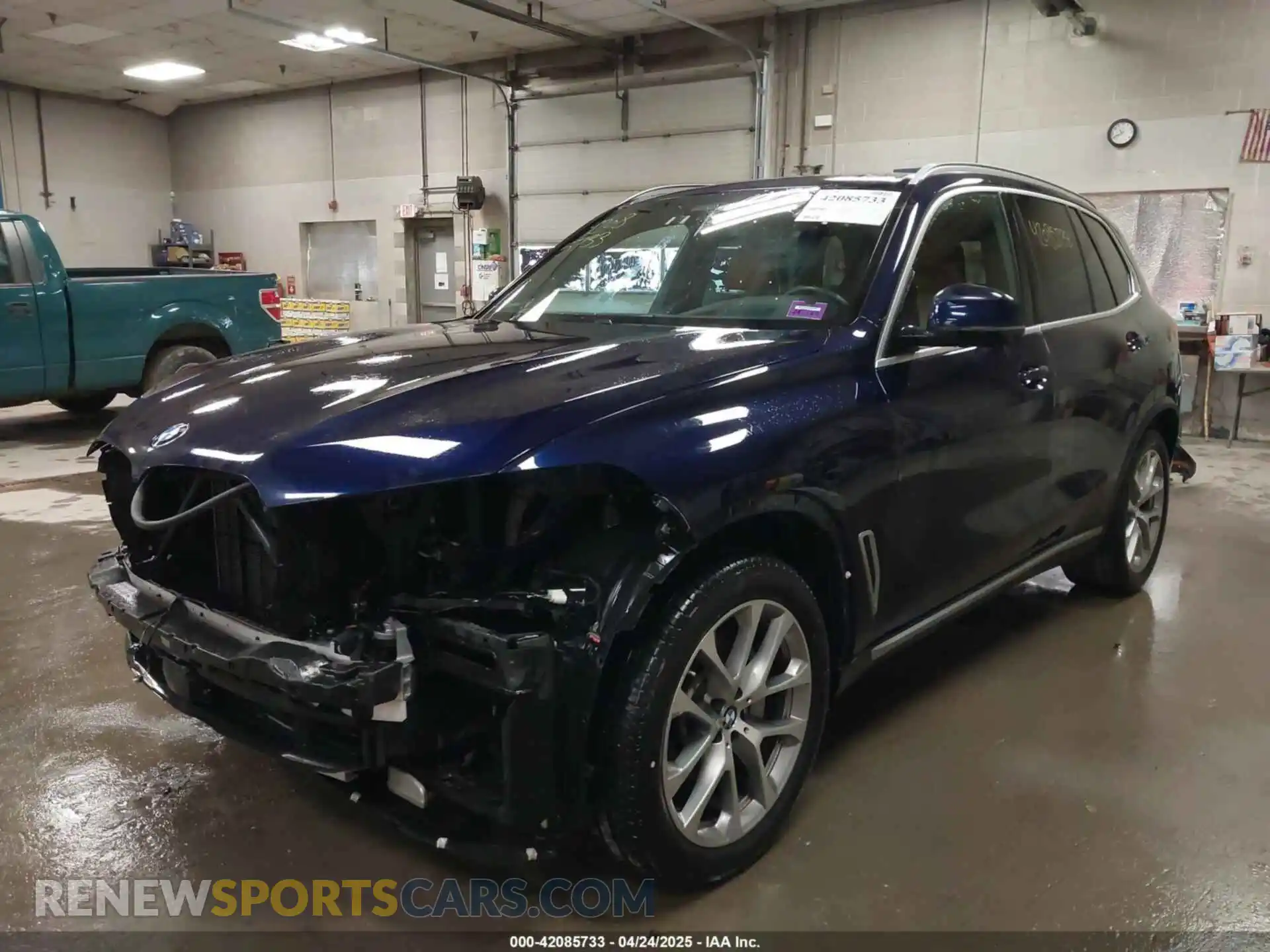 2 Photograph of a damaged car 5UXCR6C54KLL37672 BMW X5 2019