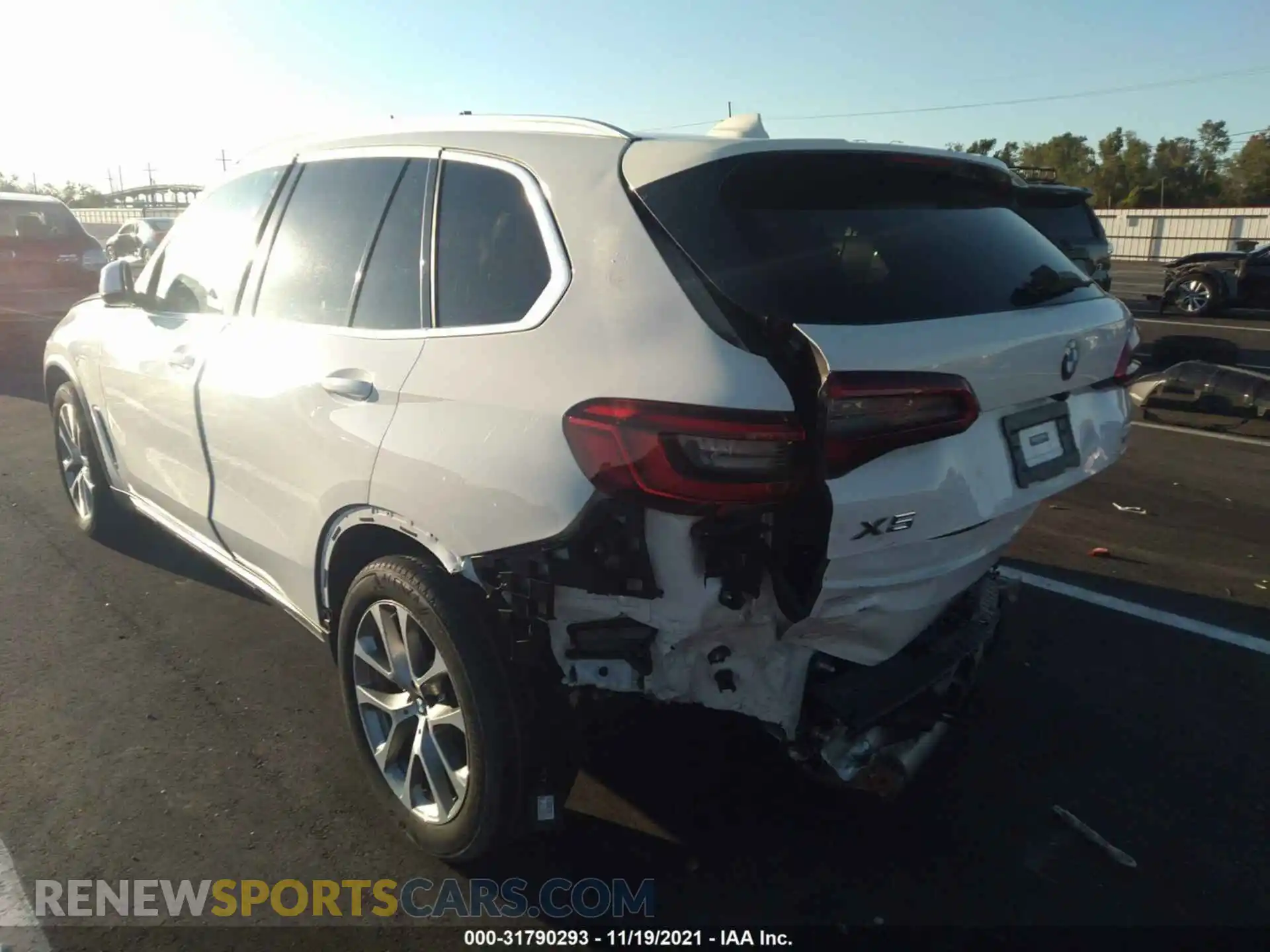 3 Photograph of a damaged car 5UXCR6C54KLL37767 BMW X5 2019