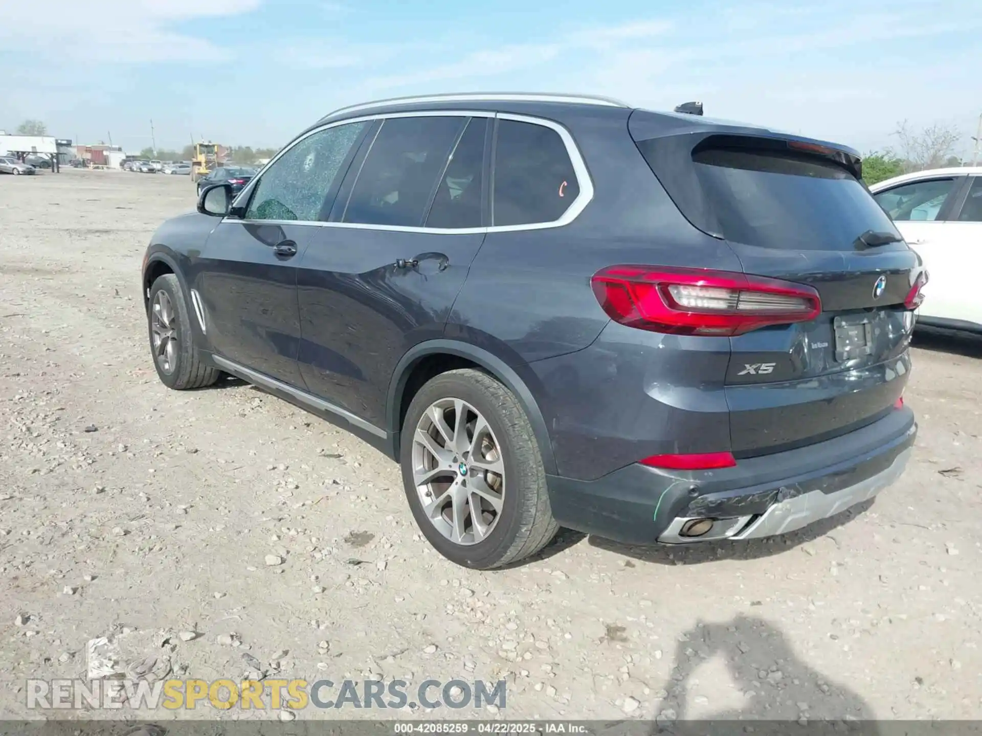 3 Photograph of a damaged car 5UXCR6C54KLL38482 BMW X5 2019
