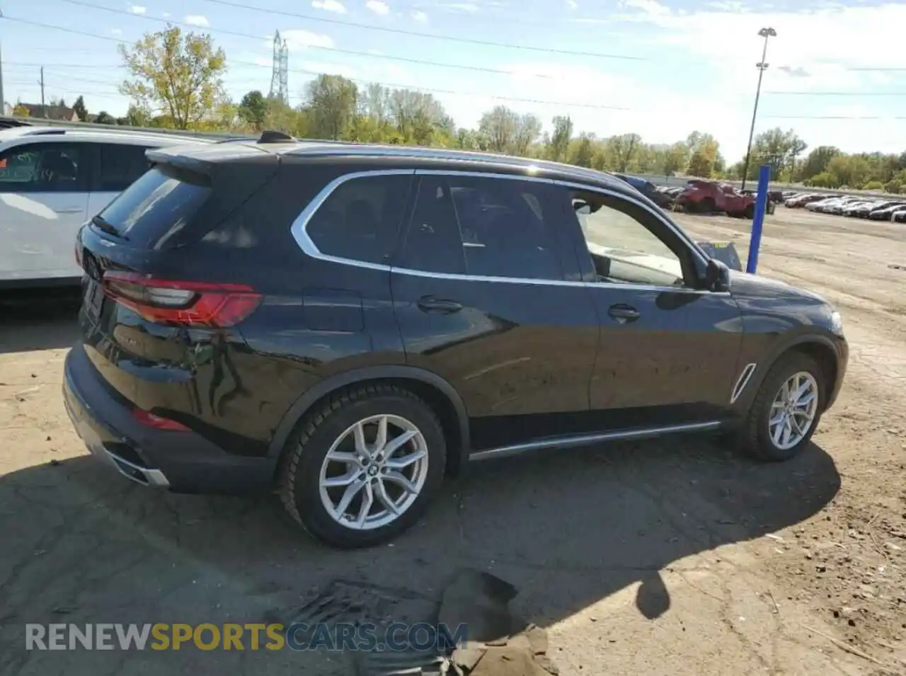 3 Photograph of a damaged car 5UXCR6C55KLL10433 BMW X5 2019