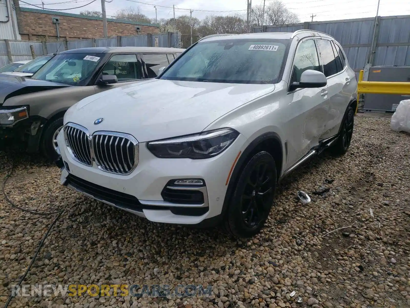 2 Photograph of a damaged car 5UXCR6C55KLL21626 BMW X5 2019