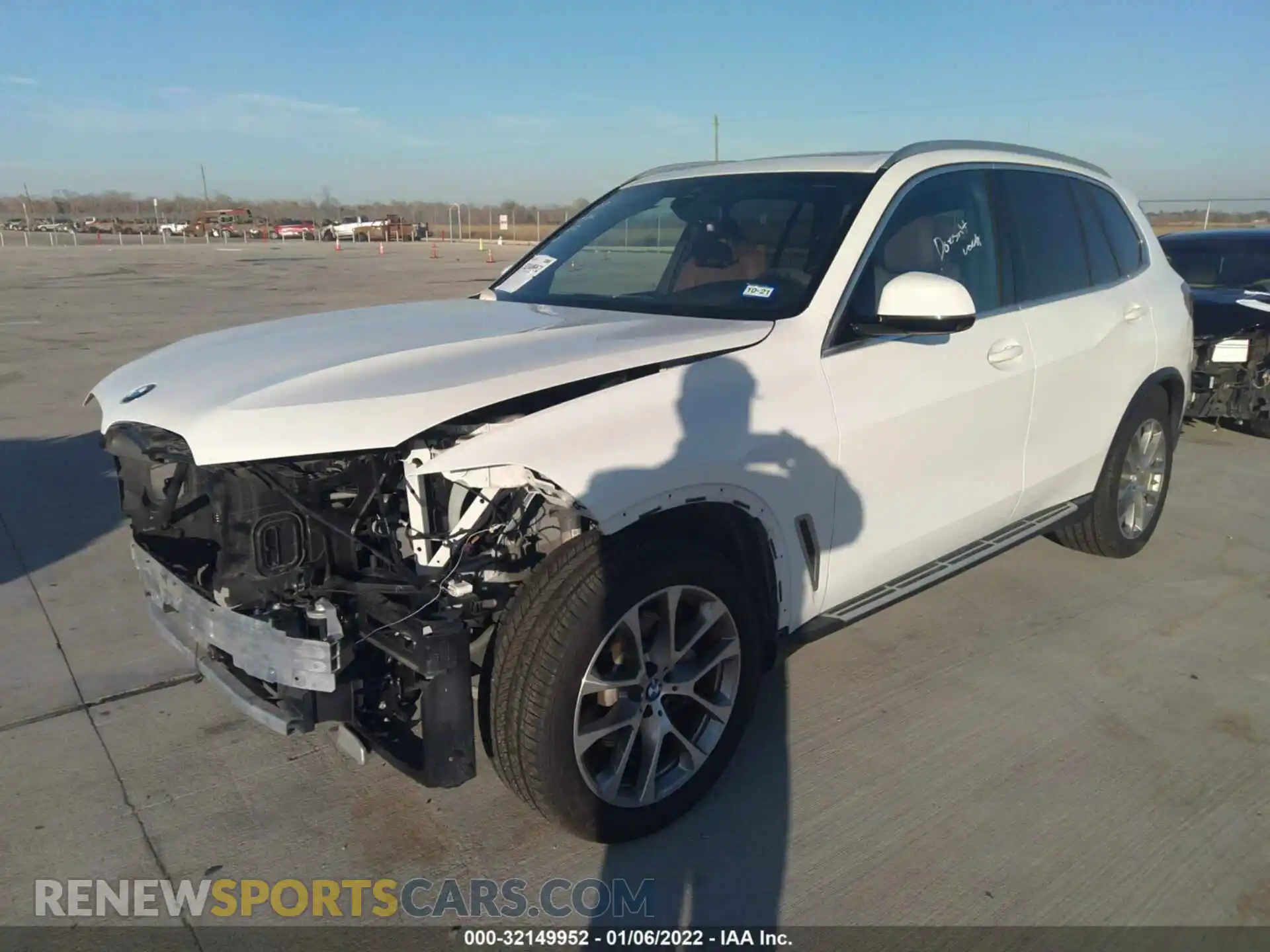 2 fotografías del automóvil dañado 5UXCR6C55KLL62824 BMW X5 2019