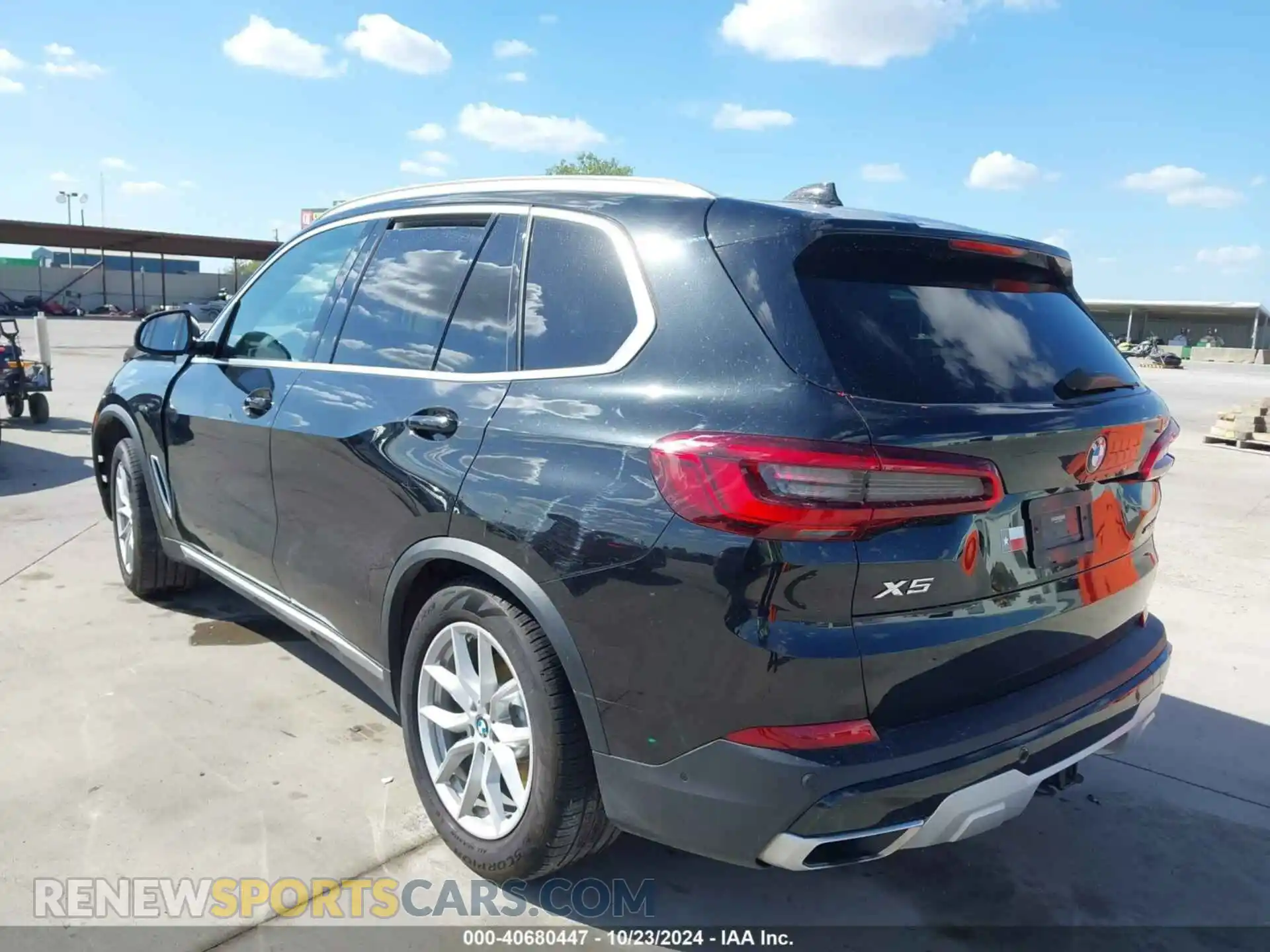 3 Photograph of a damaged car 5UXCR6C56KLK83775 BMW X5 2019