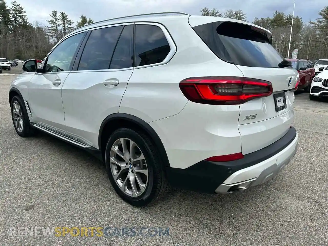 3 Photograph of a damaged car 5UXCR6C56KLK99829 BMW X5 2019