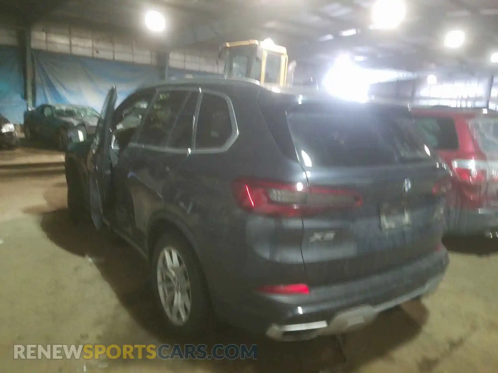 3 Photograph of a damaged car 5UXCR6C56KLL61309 BMW X5 2019
