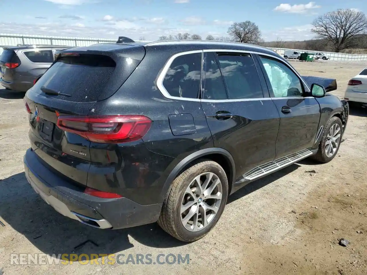 3 Photograph of a damaged car 5UXCR6C57KLL00647 BMW X5 2019