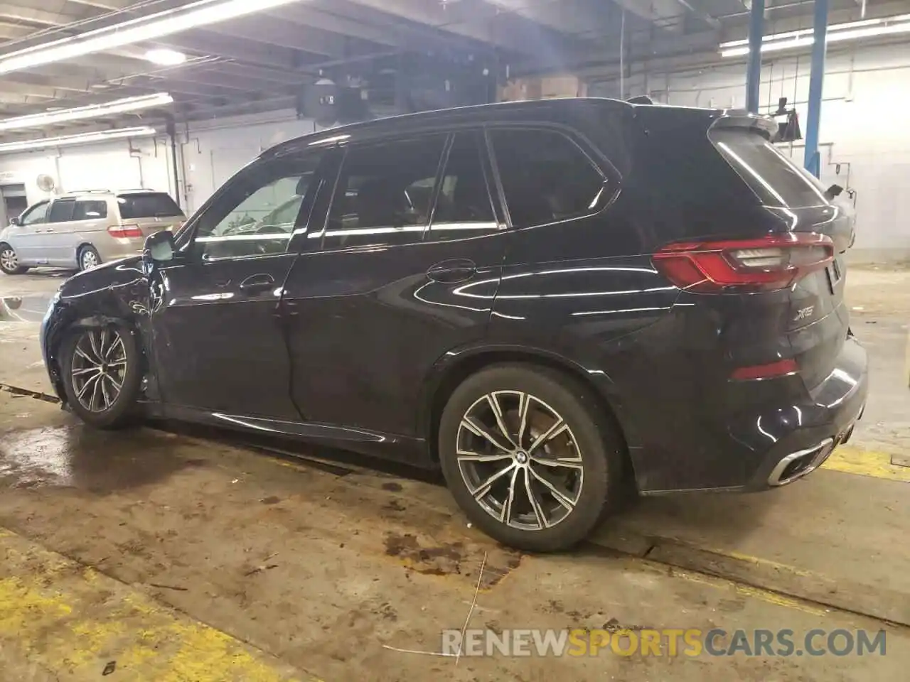 2 Photograph of a damaged car 5UXCR6C57KLL02835 BMW X5 2019