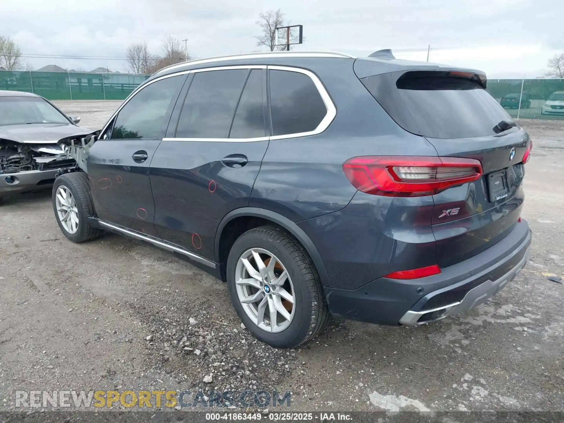 3 Photograph of a damaged car 5UXCR6C57KLL09249 BMW X5 2019
