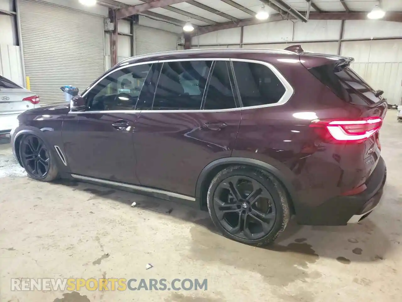 2 Photograph of a damaged car 5UXCR6C57KLL38881 BMW X5 2019