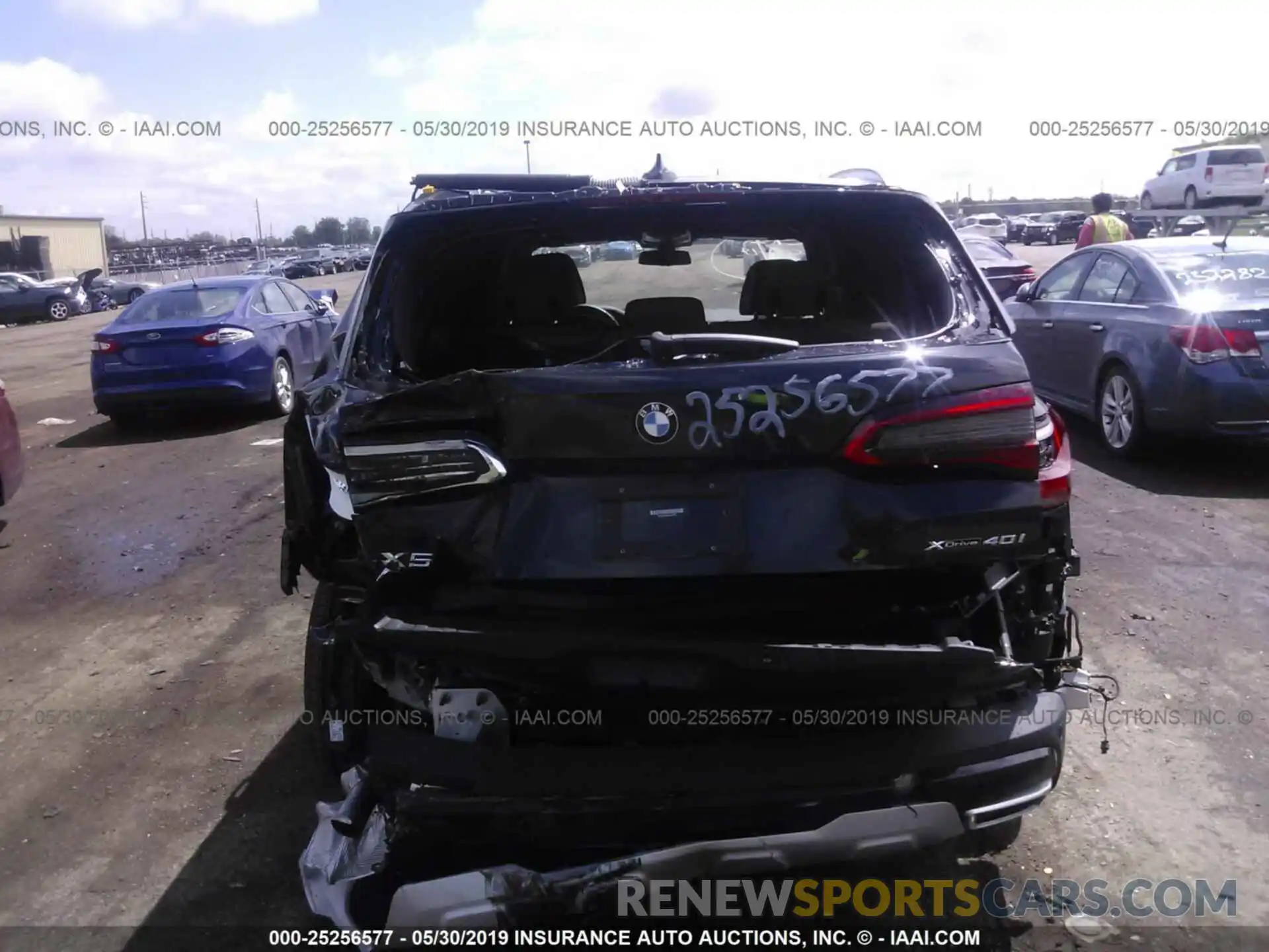 6 Photograph of a damaged car 5UXCR6C58KLL04741 BMW X5 2019