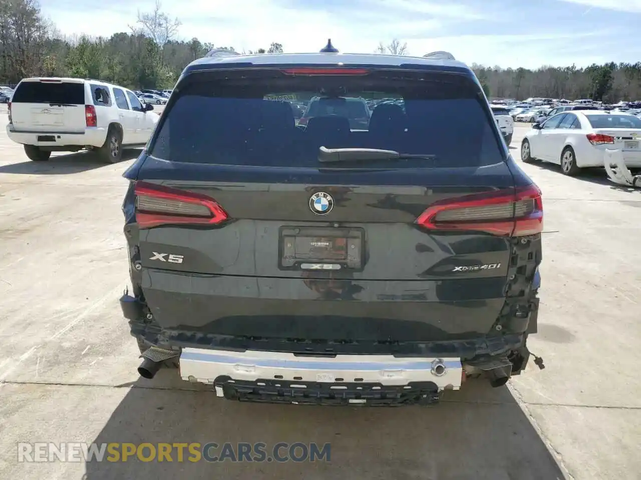 2 Photograph of a damaged car 5UXCR6C58KLL09373 BMW X5 2019