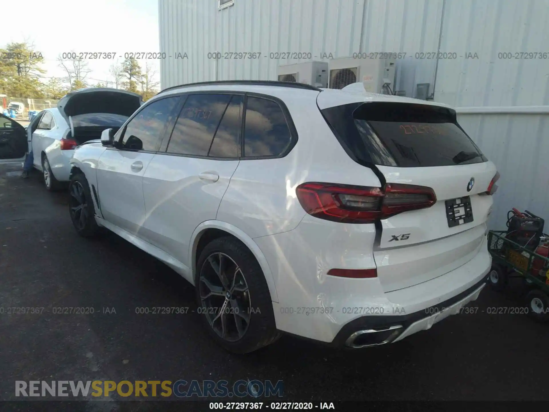 3 Photograph of a damaged car 5UXCR6C58KLL09518 BMW X5 2019