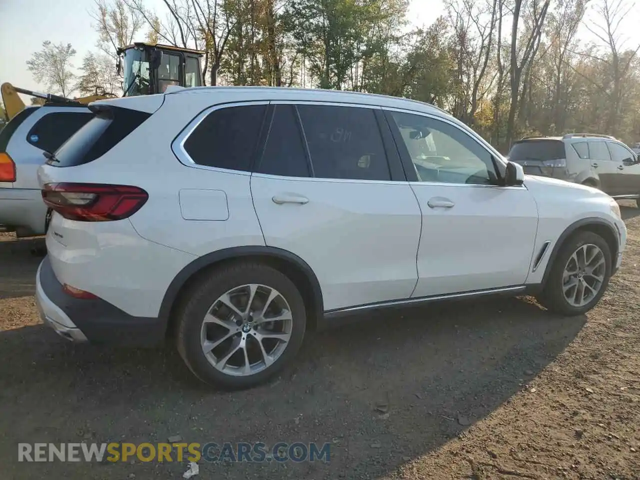 3 Photograph of a damaged car 5UXCR6C58KLL22074 BMW X5 2019