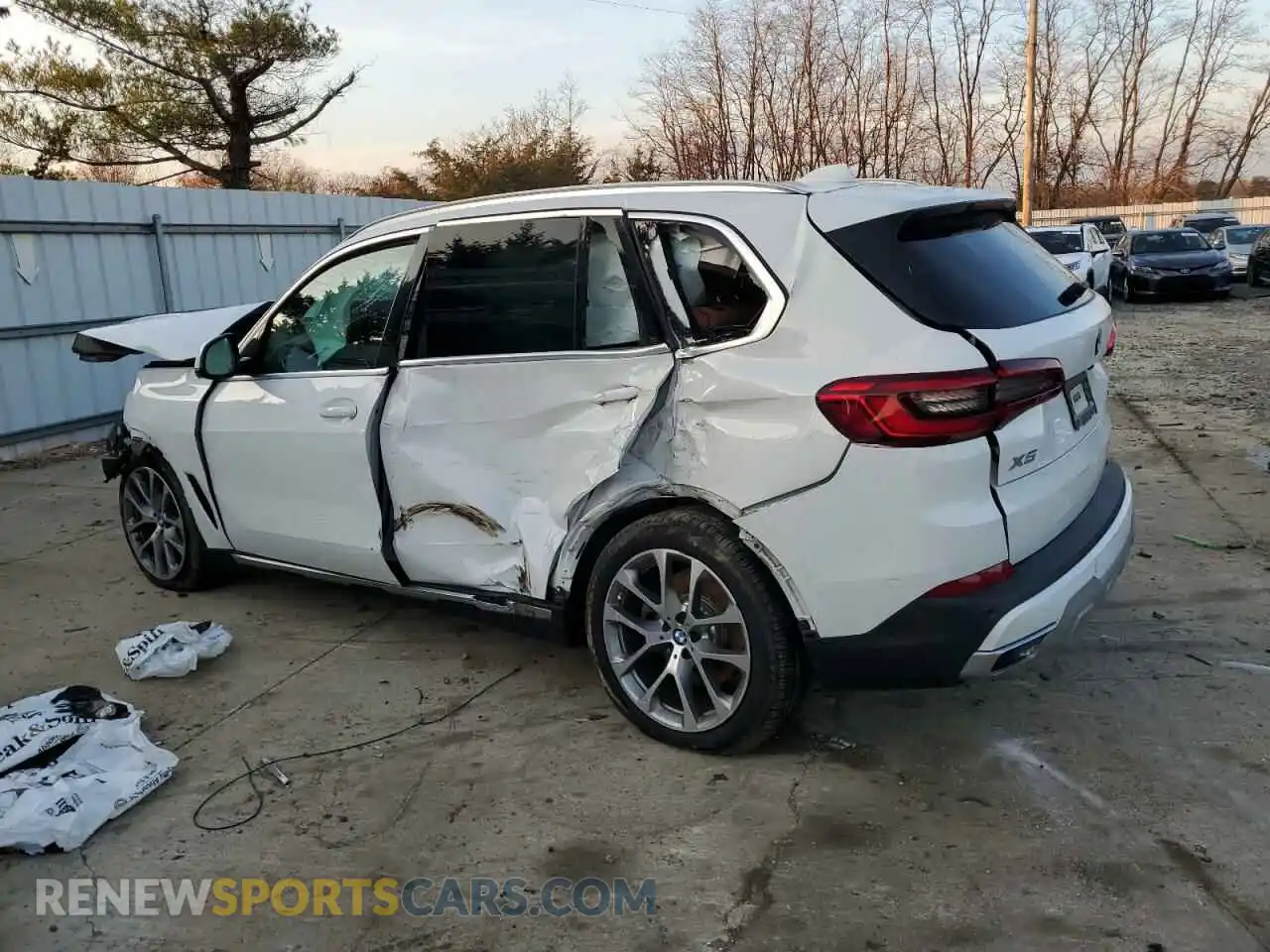 2 Photograph of a damaged car 5UXCR6C58KLL31308 BMW X5 2019