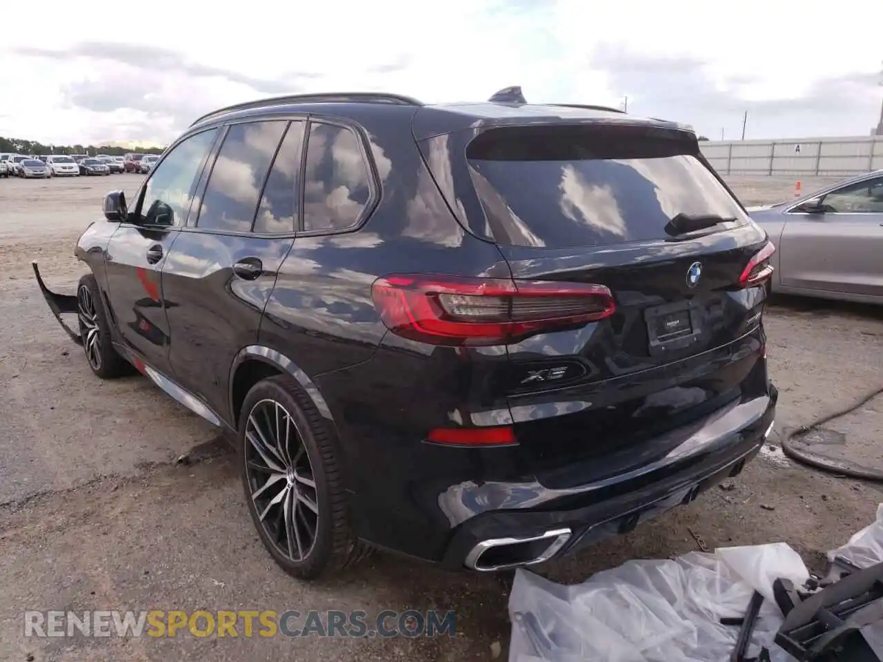 3 Photograph of a damaged car 5UXCR6C58KLL34533 BMW X5 2019