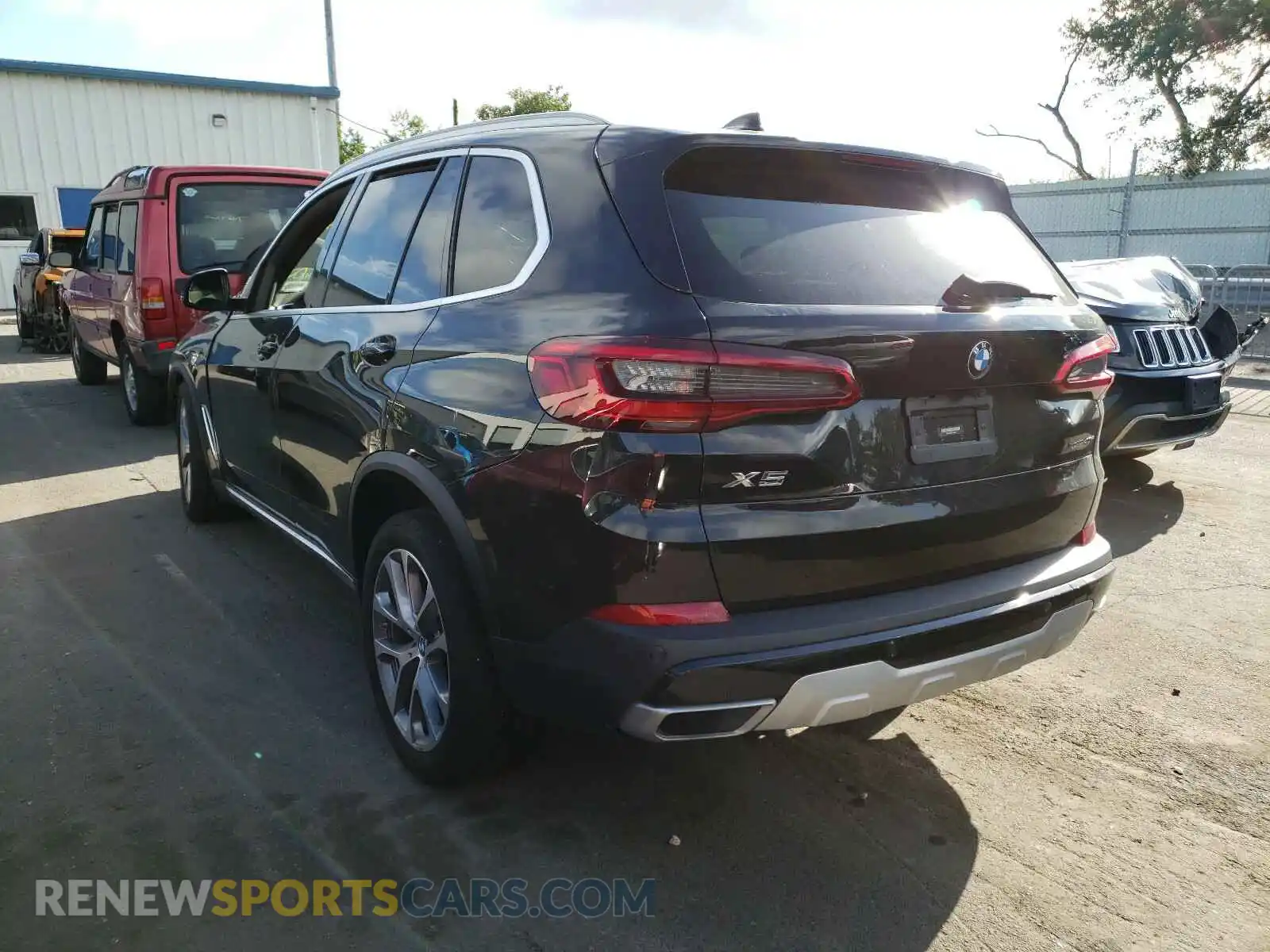 3 Photograph of a damaged car 5UXCR6C58KLL38386 BMW X5 2019