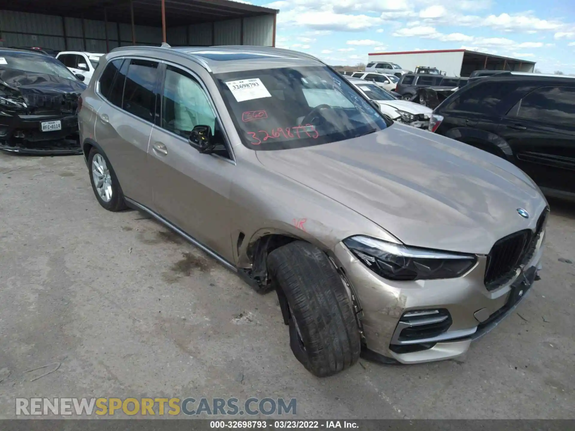 1 Photograph of a damaged car 5UXCR6C58KLL40901 BMW X5 2019