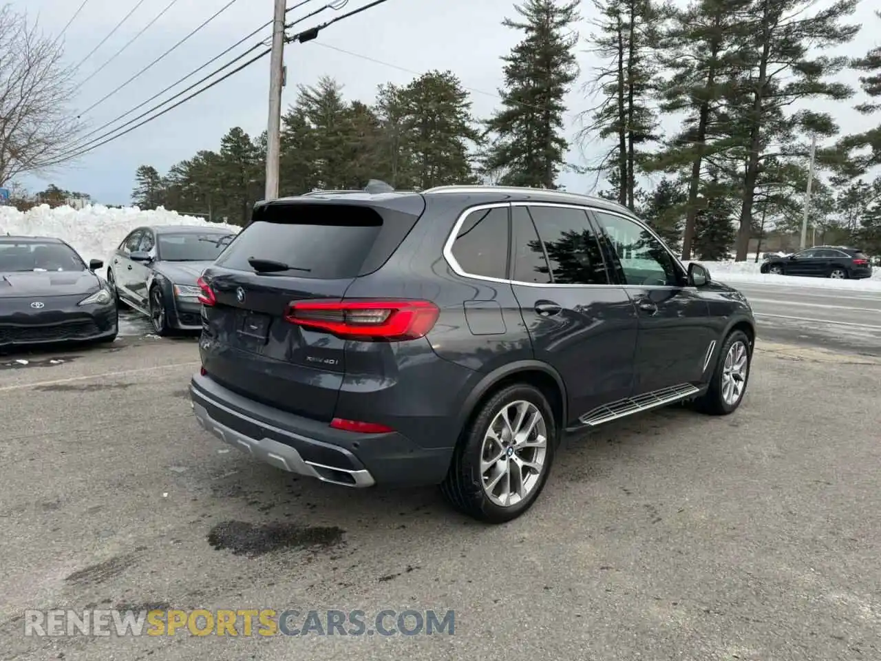 3 Photograph of a damaged car 5UXCR6C59KLK84290 BMW X5 2019