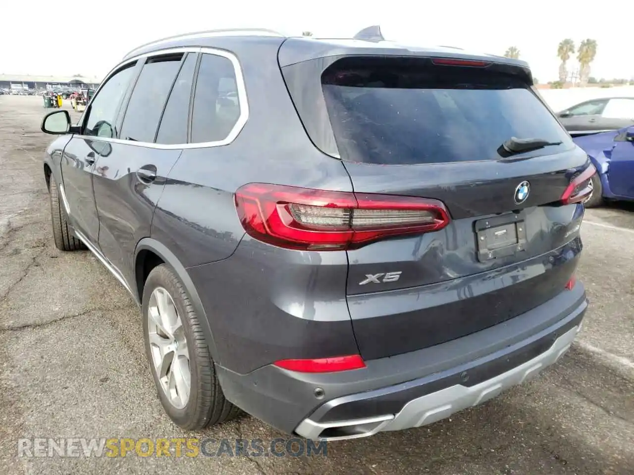 3 Photograph of a damaged car 5UXCR6C59KLL11164 BMW X5 2019