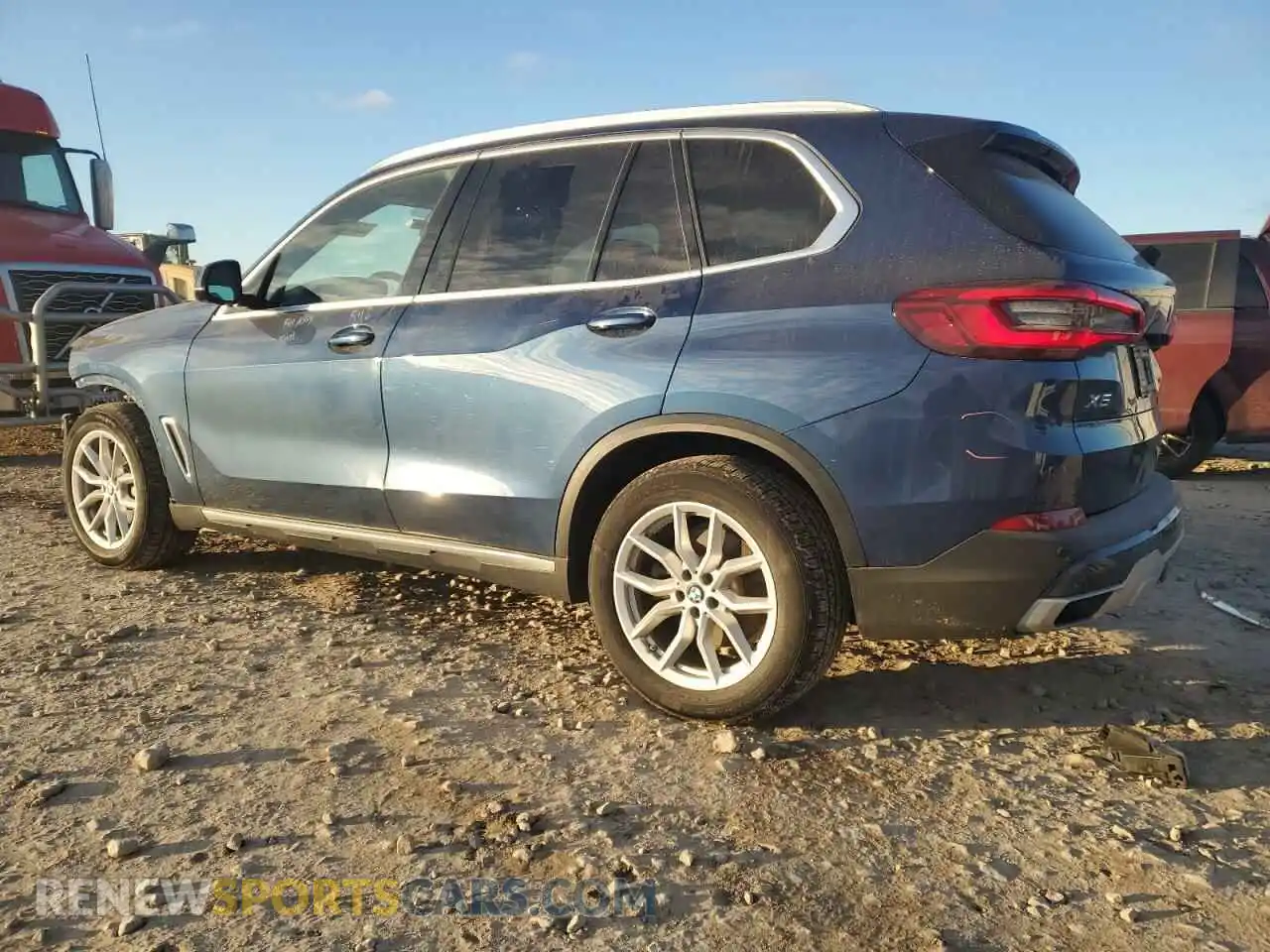2 Photograph of a damaged car 5UXCR6C59KLL51907 BMW X5 2019