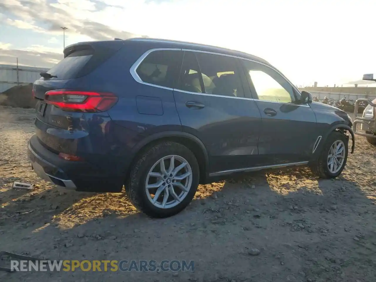3 Photograph of a damaged car 5UXCR6C59KLL51907 BMW X5 2019