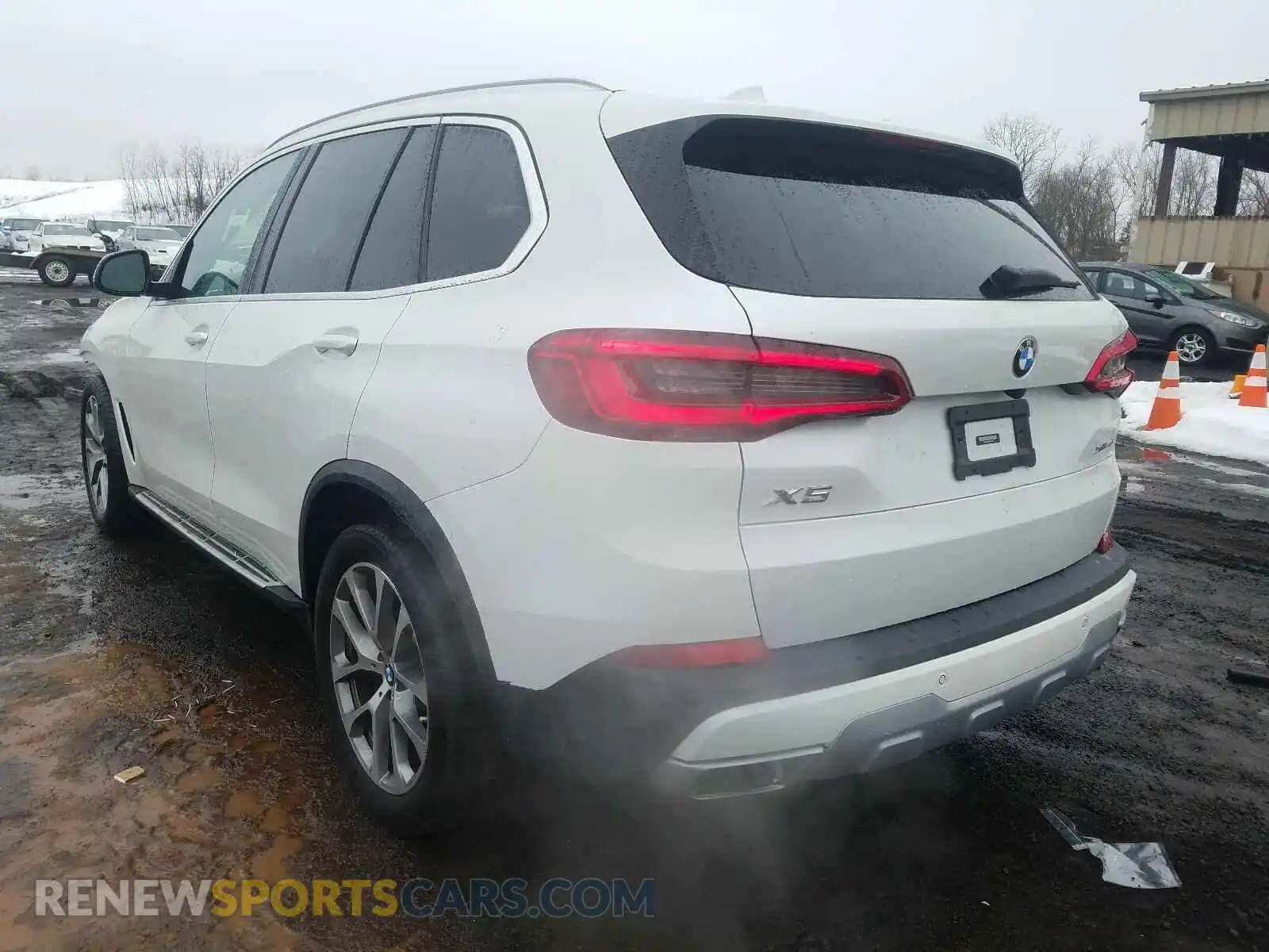 3 Photograph of a damaged car 5UXCR6C59KLL61708 BMW X5 2019