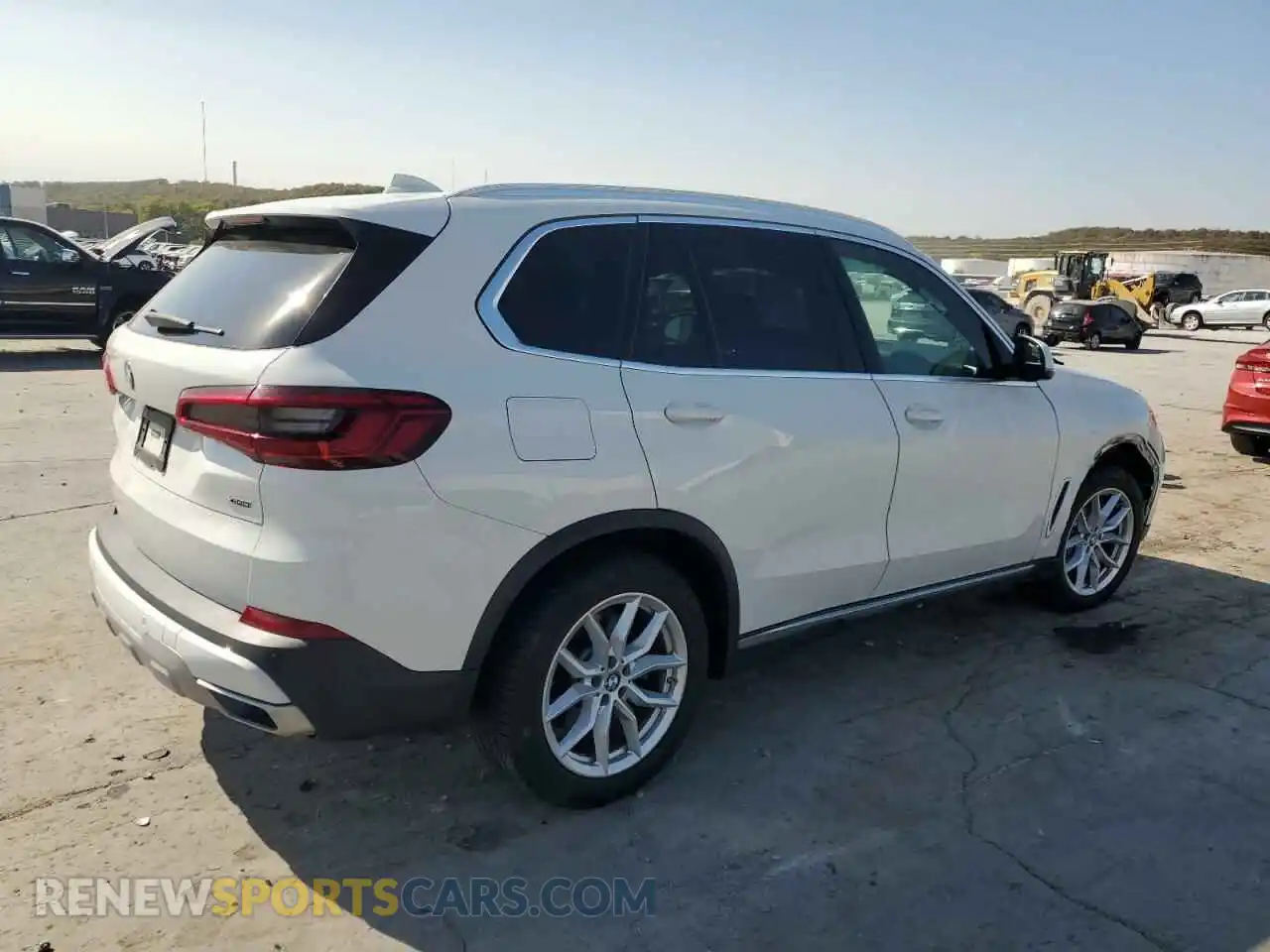 3 Photograph of a damaged car 5UXCR6C5XKLL03915 BMW X5 2019