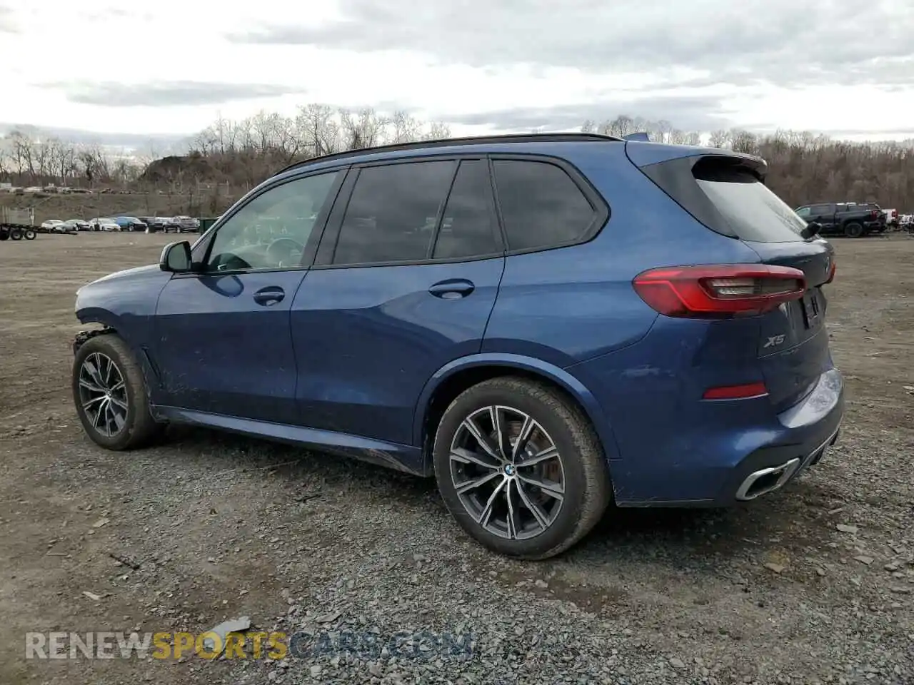 2 Photograph of a damaged car 5UXJU2C50KLN64498 BMW X5 2019