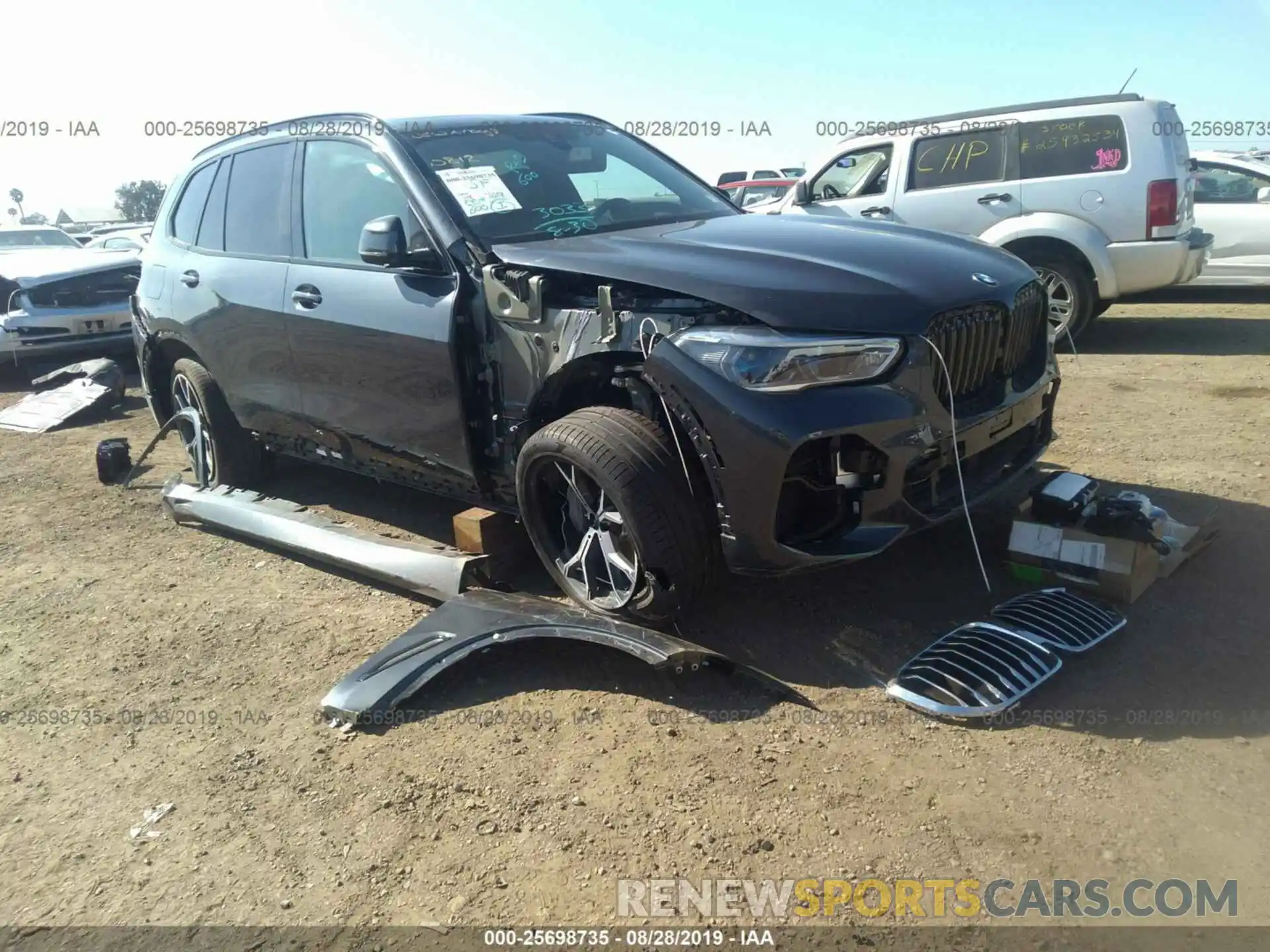 1 Photograph of a damaged car 5UXJU2C50KLN65201 BMW X5 2019