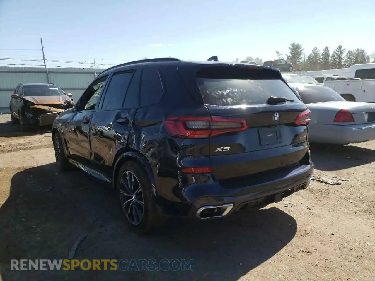 3 Photograph of a damaged car 5UXJU2C51KLB15267 BMW X5 2019