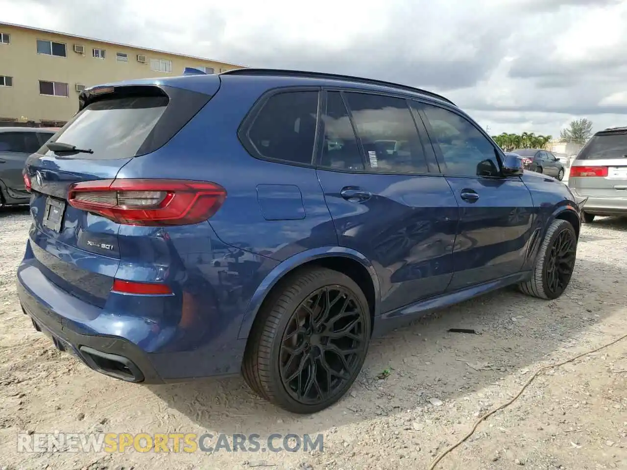 3 Photograph of a damaged car 5UXJU2C51KLN65403 BMW X5 2019
