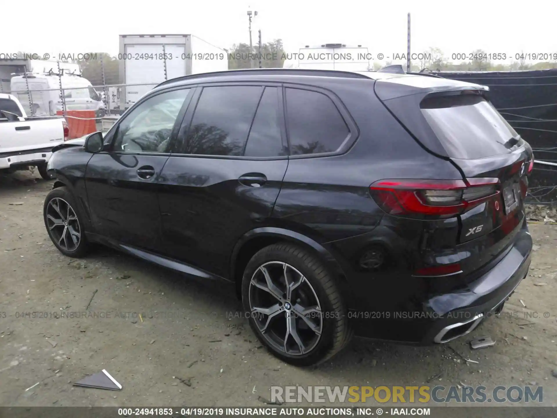 3 Photograph of a damaged car 5UXJU2C52KLB15567 BMW X5 2019