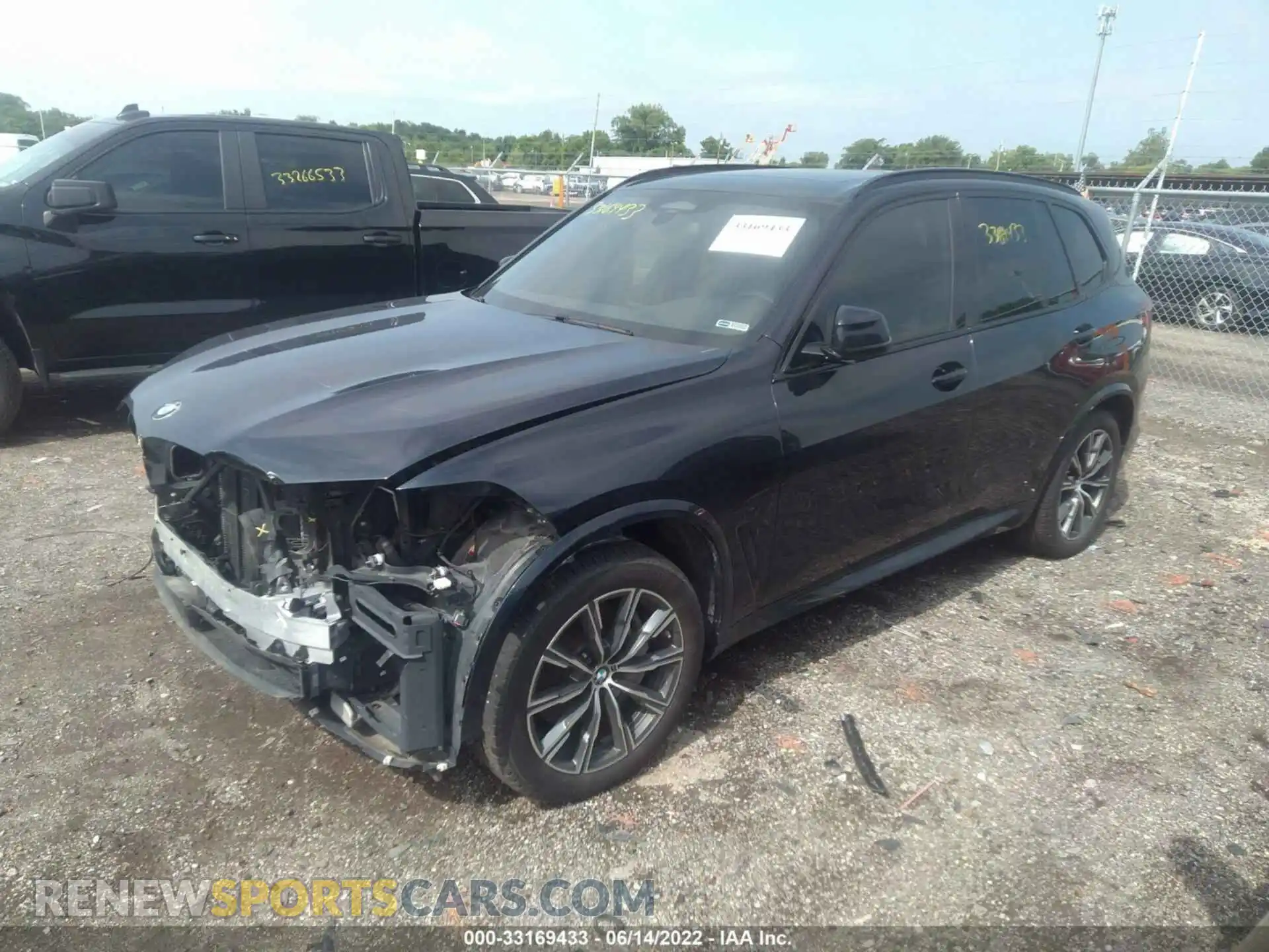 2 fotografías del automóvil dañado 5UXJU2C53KLN64348 BMW X5 2019