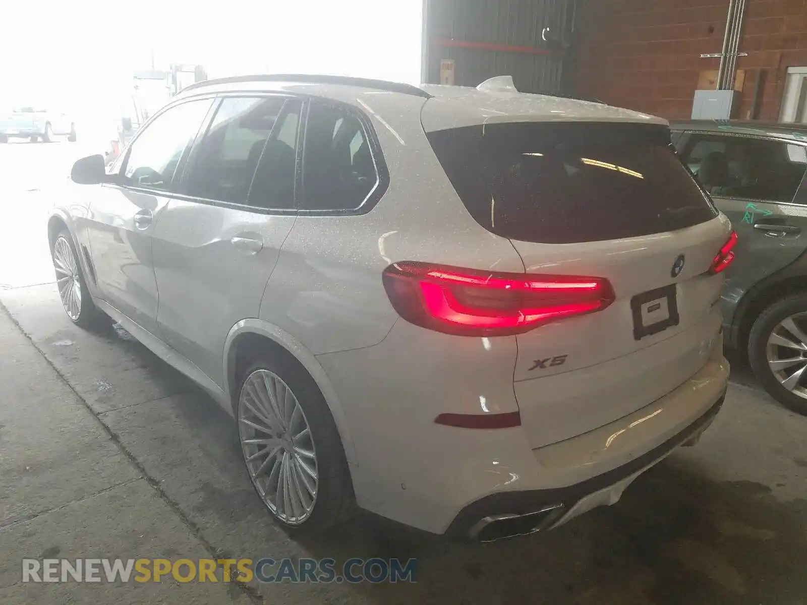 3 Photograph of a damaged car 5UXJU2C55KLN66909 BMW X5 2019