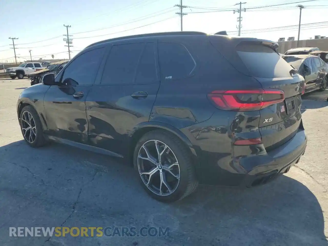 2 Photograph of a damaged car 5UXJU2C56KLB15216 BMW X5 2019