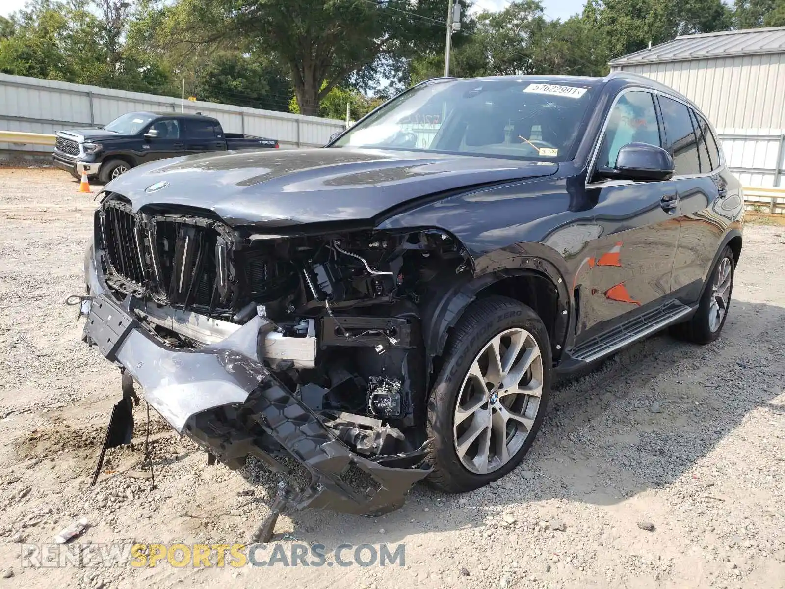 2 Photograph of a damaged car 5UXJU2C56KLN65610 BMW X5 2019