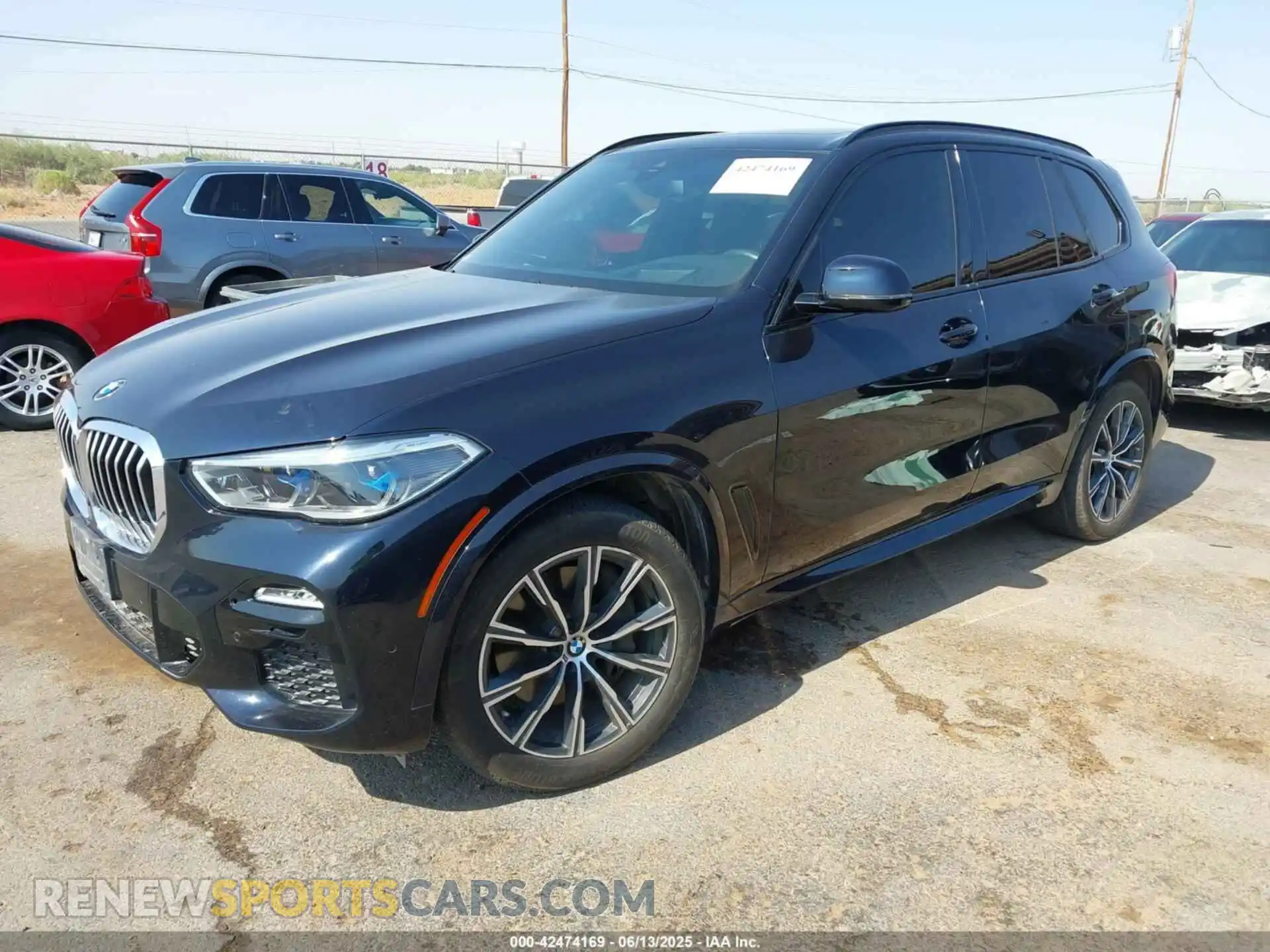 2 Photograph of a damaged car 5UXJU2C56KLN66062 BMW X5 2019