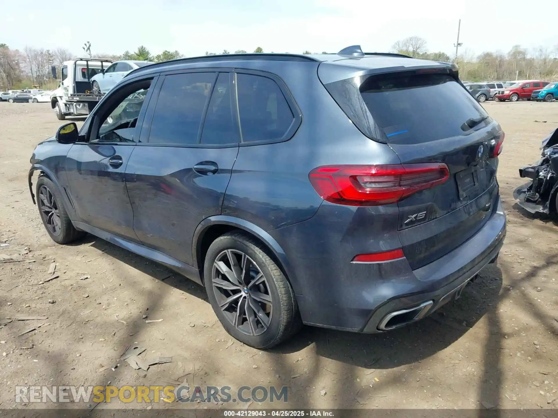 3 Photograph of a damaged car 5UXJU2C59KLN66394 BMW X5 2019