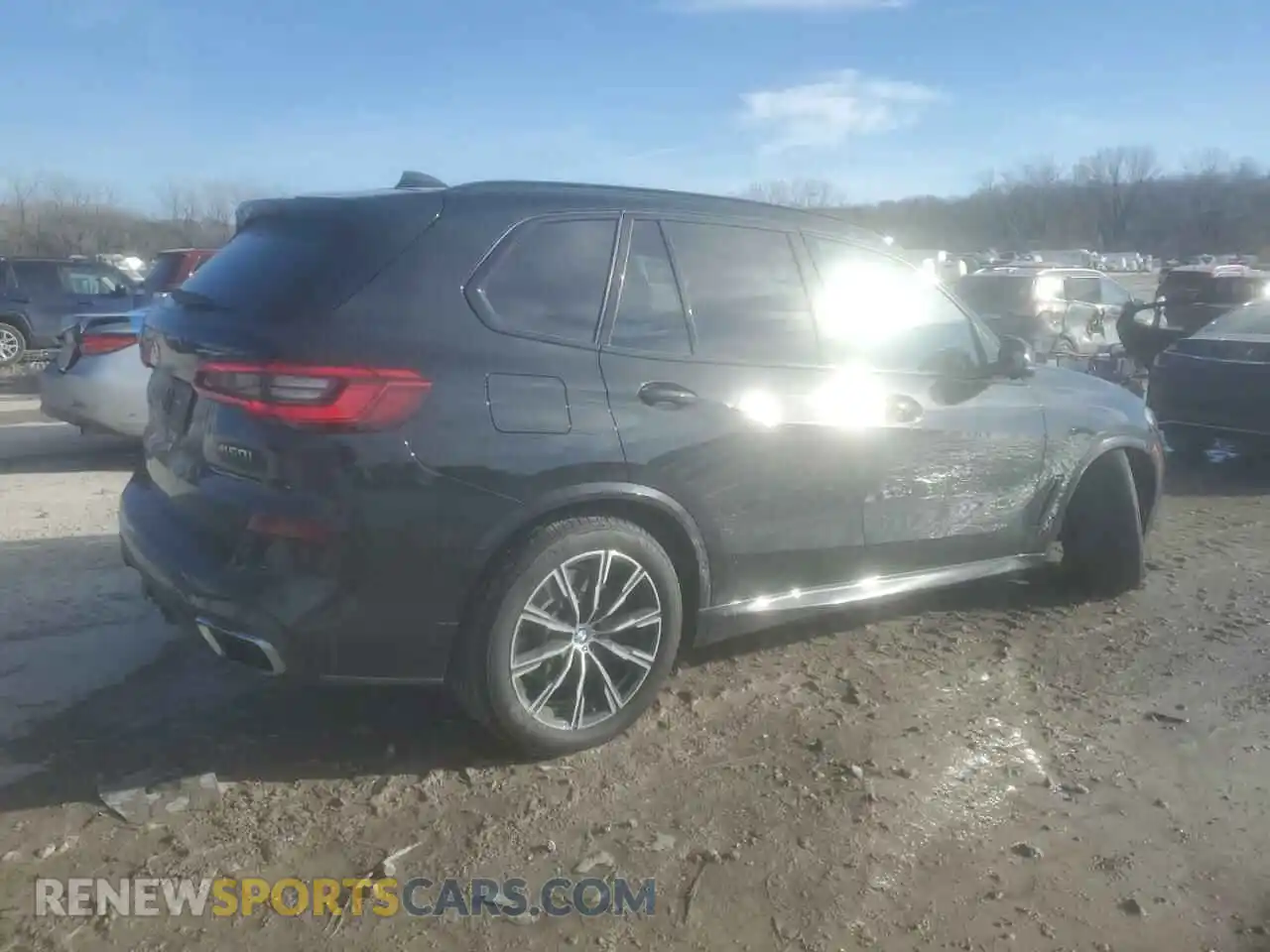 3 Photograph of a damaged car 5UXJU2C5XKLB15347 BMW X5 2019