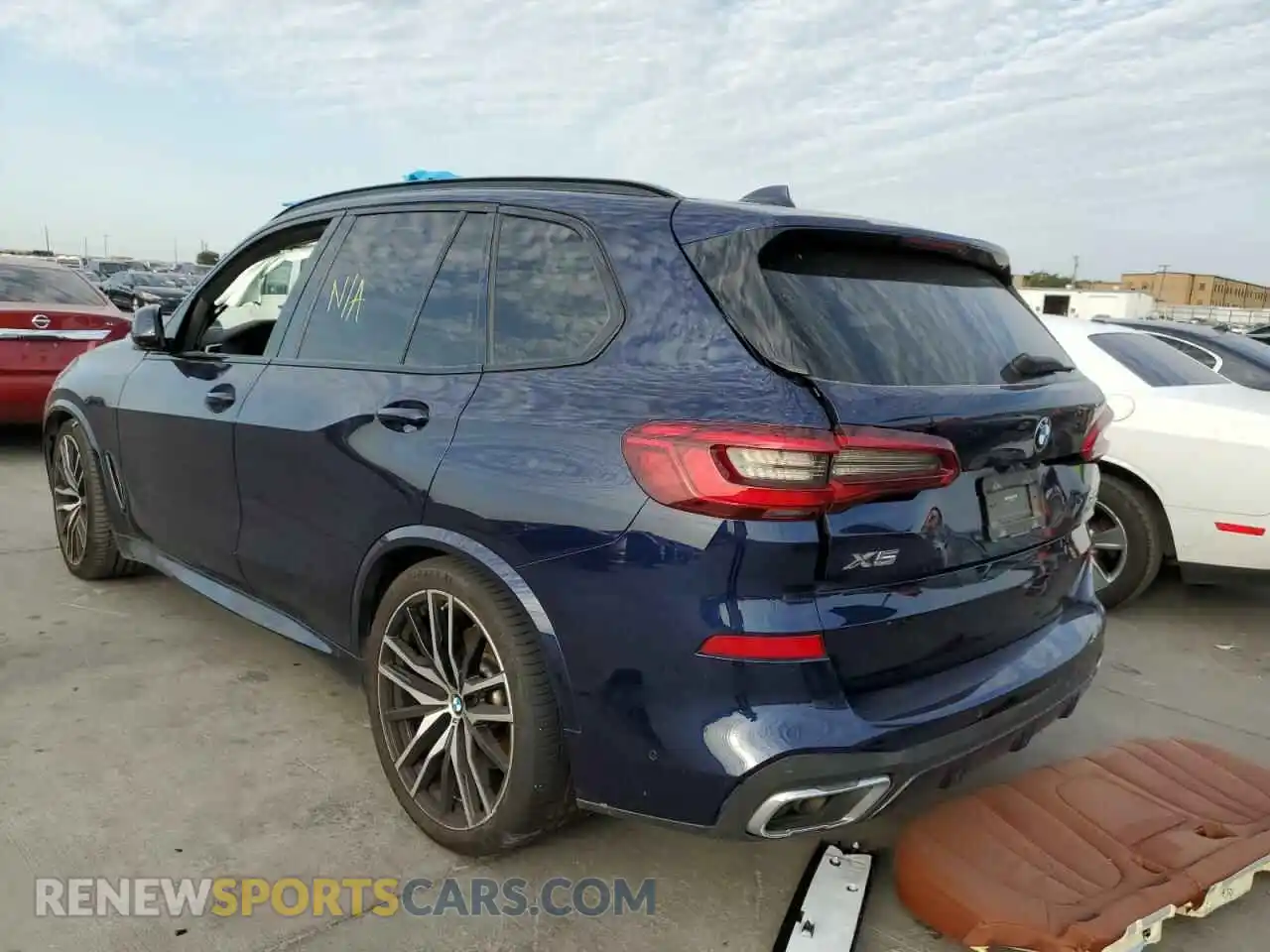 3 Photograph of a damaged car 5UXJU2C5XKLN67313 BMW X5 2019