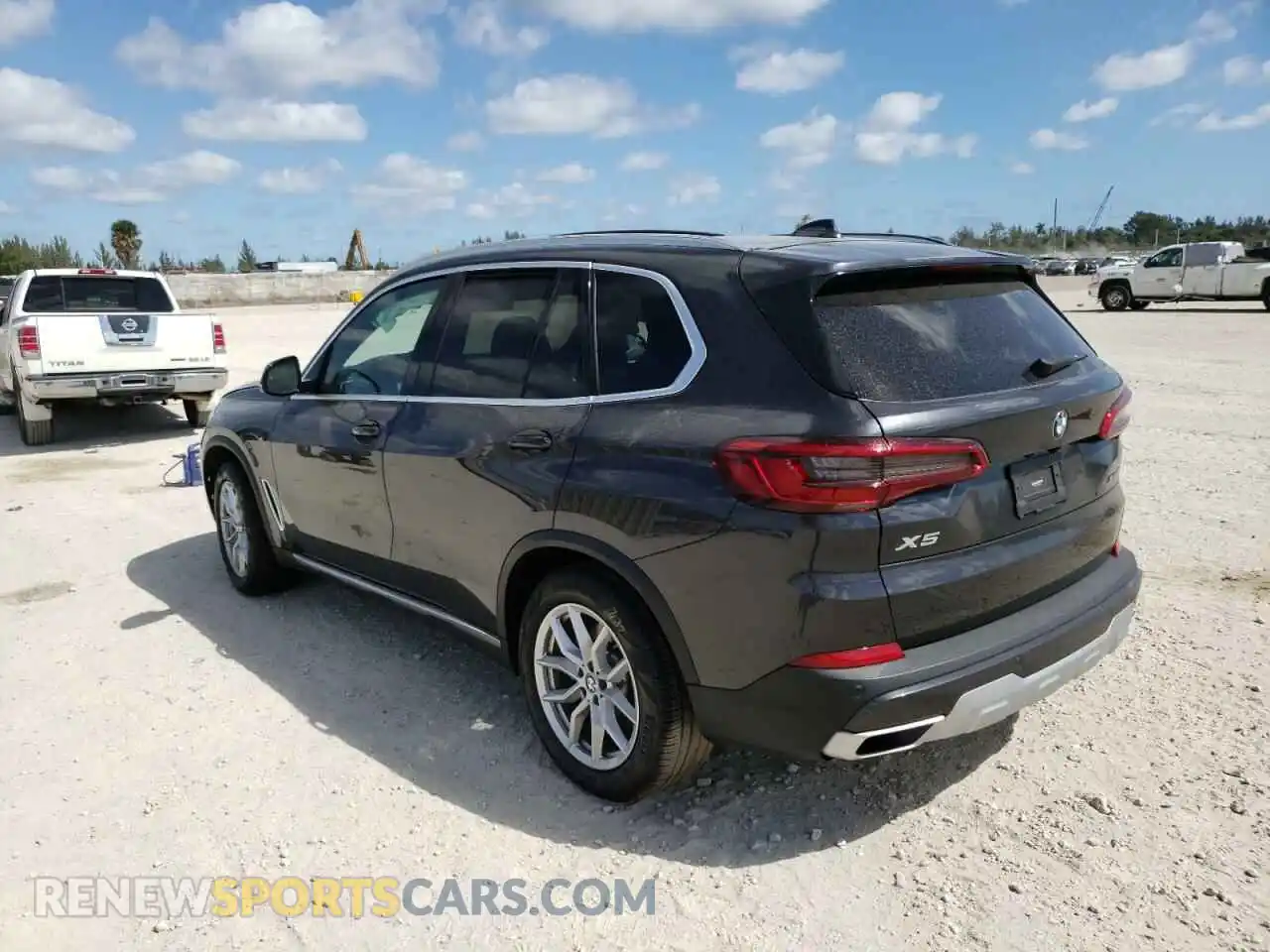 3 Photograph of a damaged car 5UXCR4C00L9B32585 BMW X5 2020