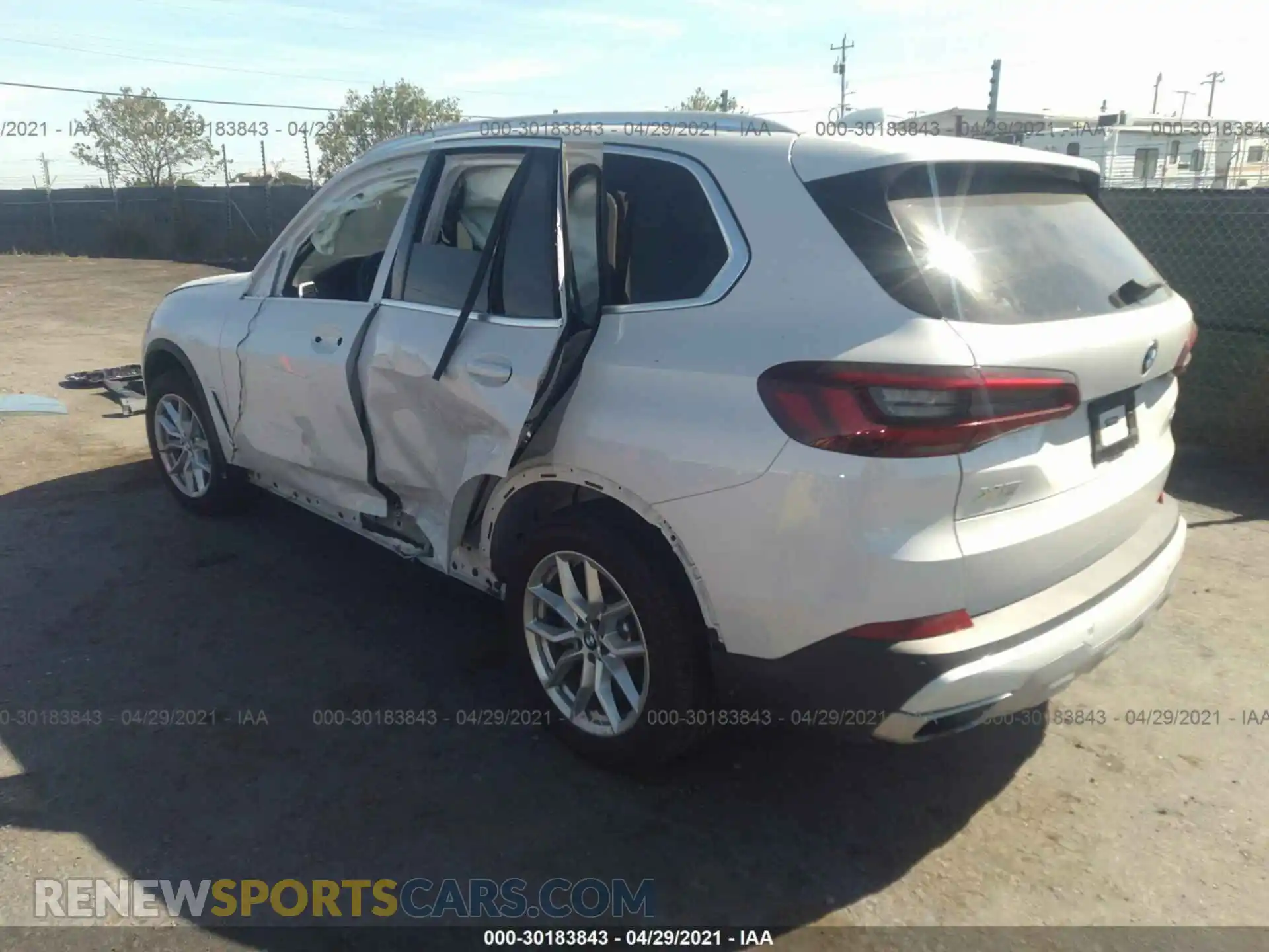 3 Photograph of a damaged car 5UXCR4C00L9C18575 BMW X5 2020