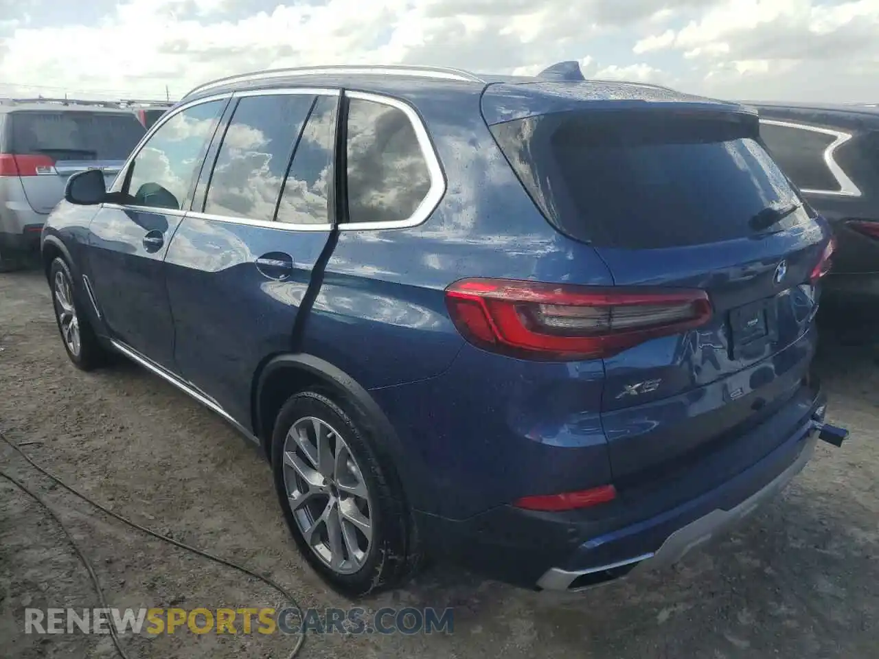 2 Photograph of a damaged car 5UXCR4C01L9C05656 BMW X5 2020