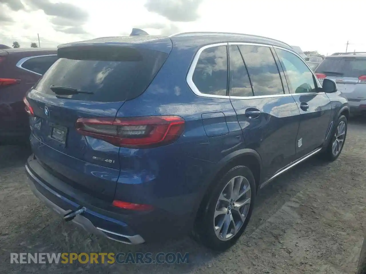 3 Photograph of a damaged car 5UXCR4C01L9C05656 BMW X5 2020